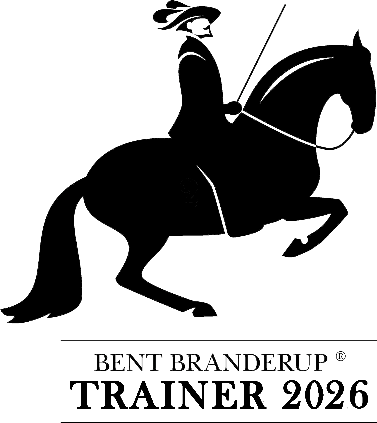 Logo Bent Branderup Trainer 2026 – Silhouette eines Reiters in klassischer Dressur auf steigendem Pferd